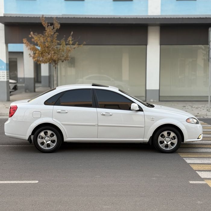 Gentra 2021 3-Poz Avtomat Xolati Ideal Navarot 450$ bilan !