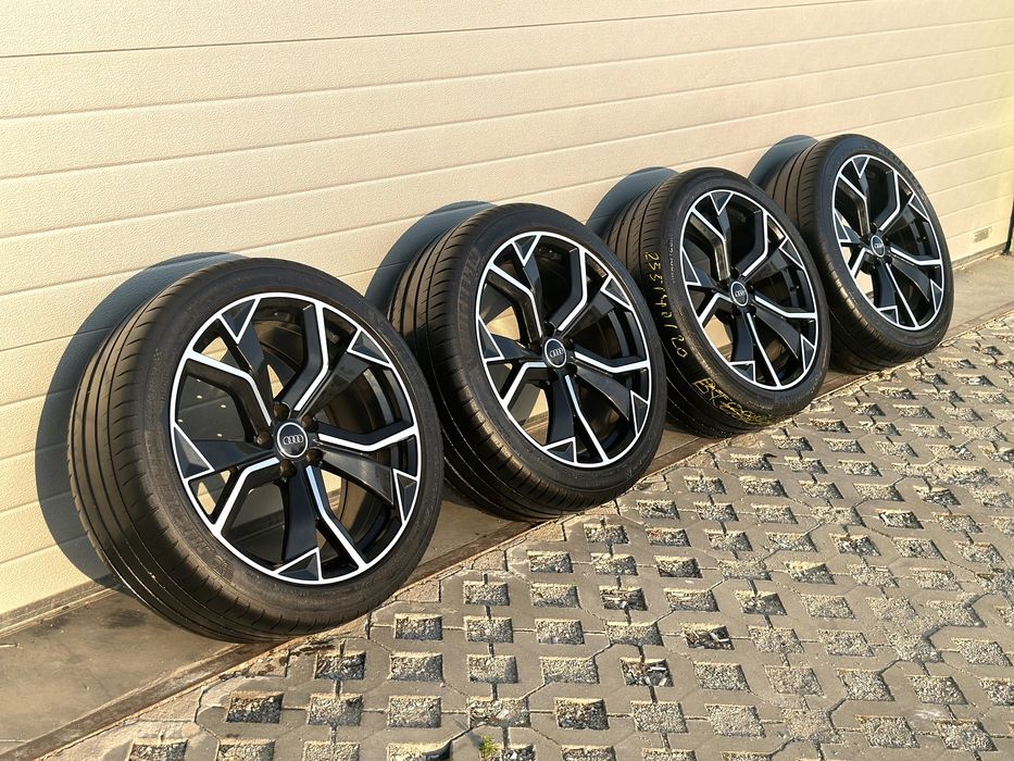 Джанти с гуми AUDI 20