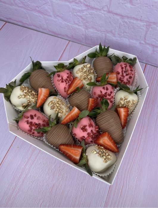 Клубника в шоколаде Алматы