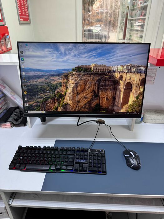 Srochno! Kompyuter i3-10100/8/128GB SSD + 24 IPS Monitor Huawei 75Hz