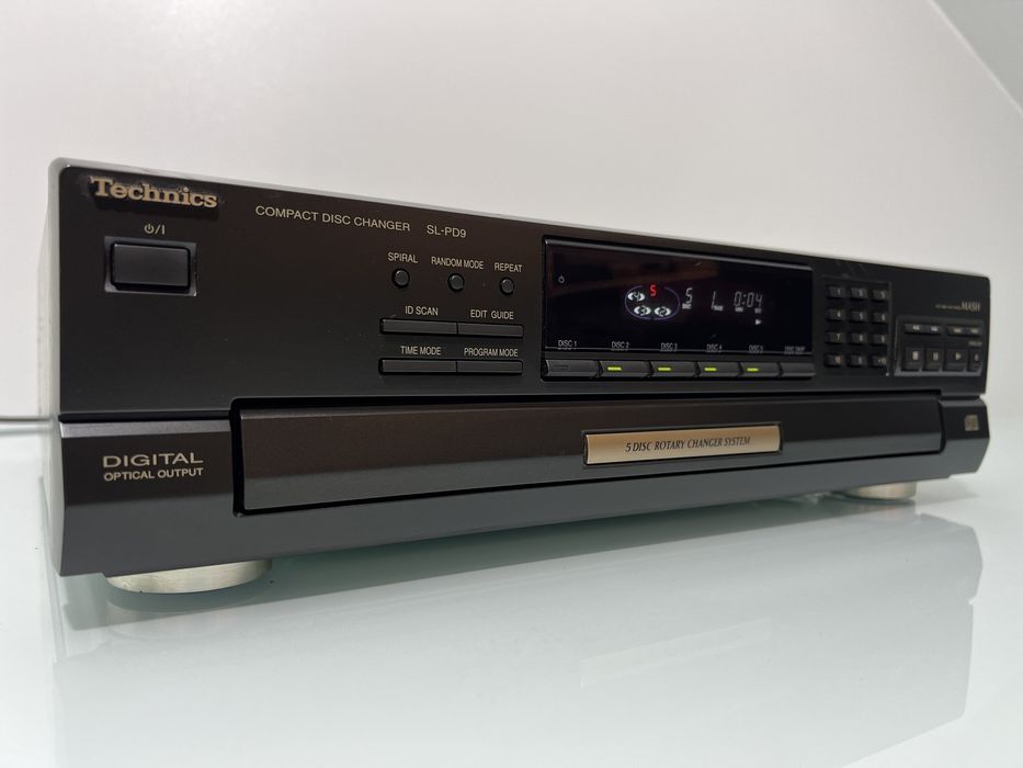 CD Player Technics SL PD-9 cu 5 CD-uri