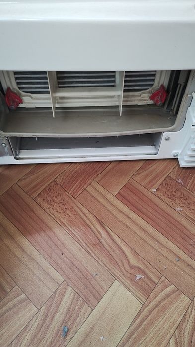 Работеща сушилня за дрехи.