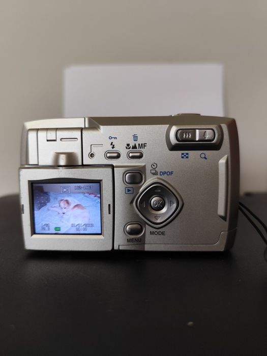 Pentax Optio 33L - ретро дигитален фотоапарат с флип екран