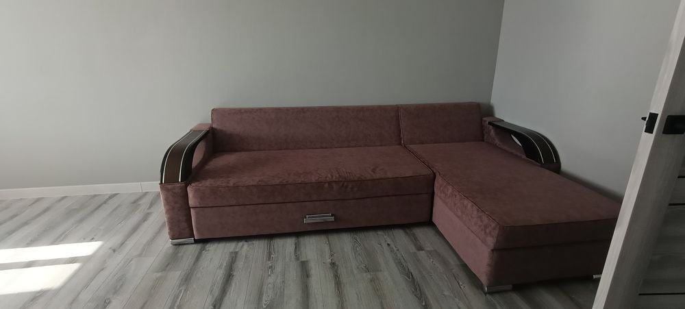 Продам диван срочно