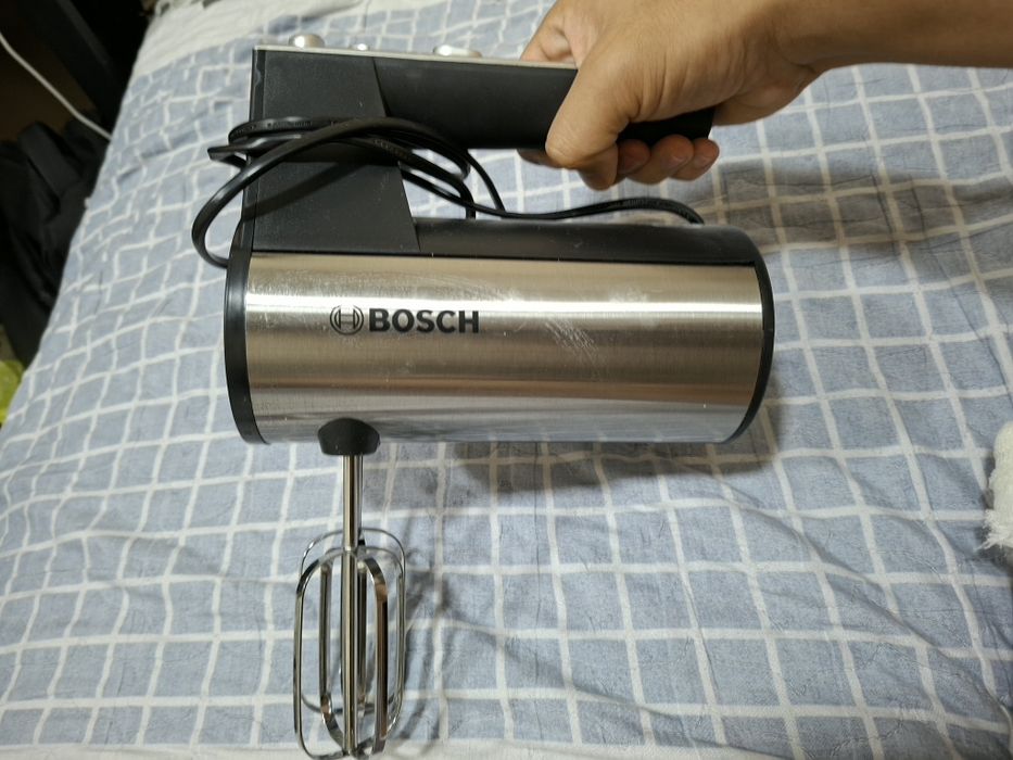 Mikser sotiladi bosch