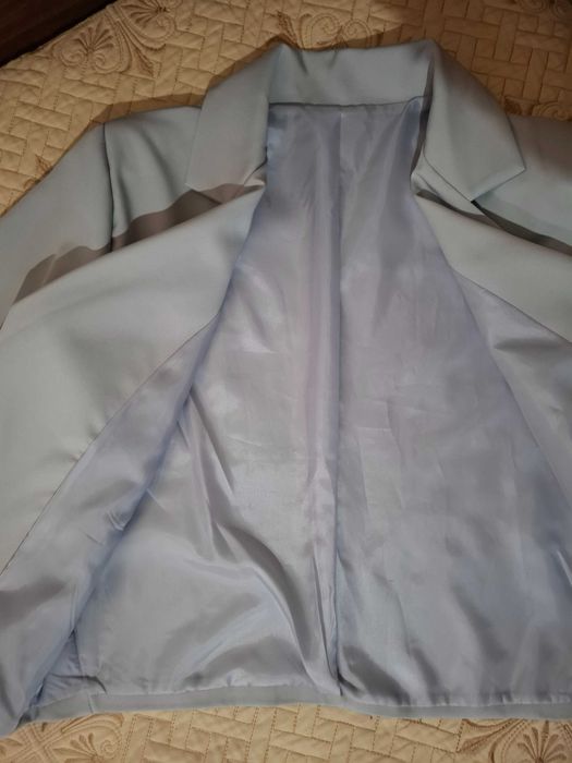 Дамско сиво сако 10€