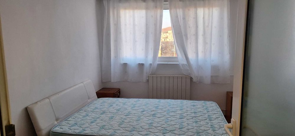 Inchiriez  apartament cu 3 camere pe calea Aradului