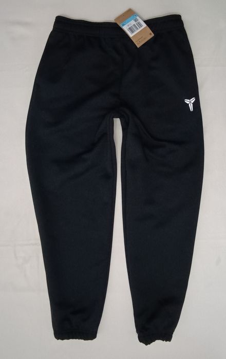 Nike Kobe Therma-FIT Pants оригинално долнище ръст 137-147см Найк Кобе черно долно Kobe Bryant