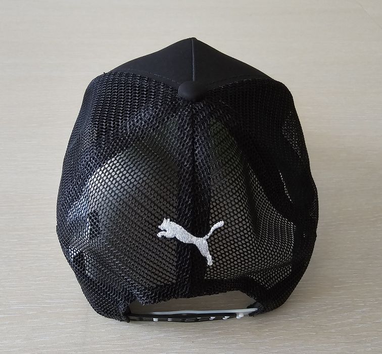 Фен артикули на Mercedes: флашка, ключодържател и лятна шапка