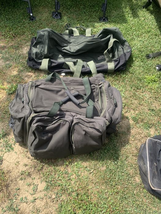 Легла и столове за риболов