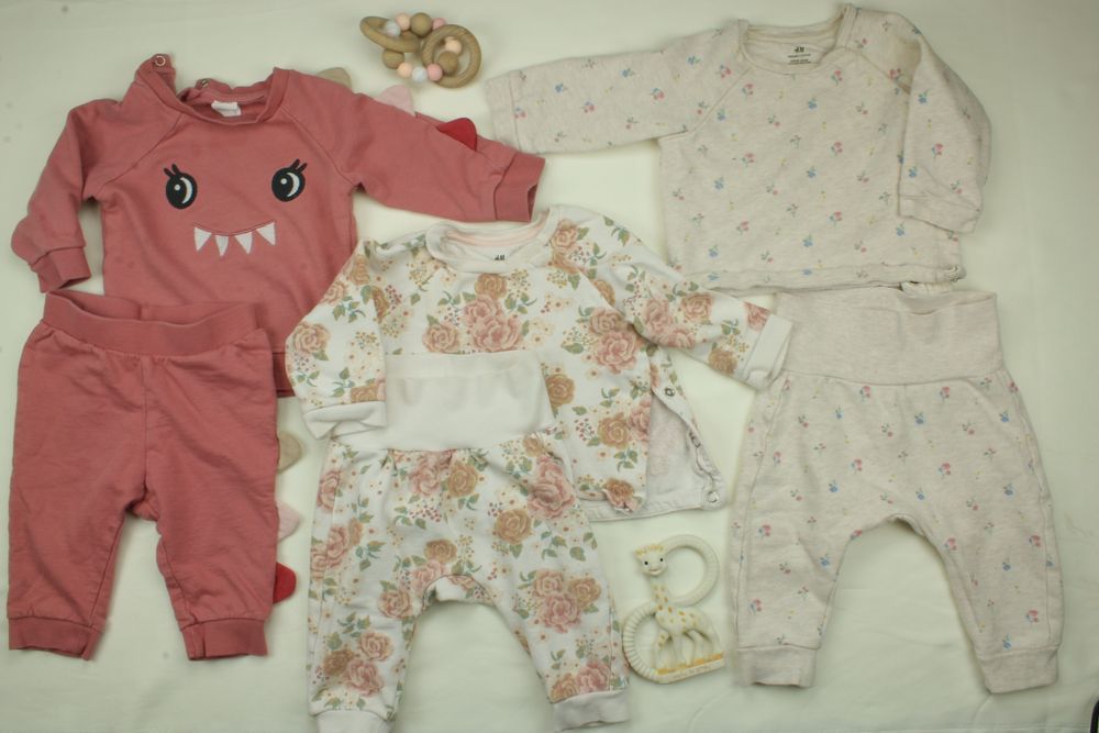 Лот бебешки дрешки