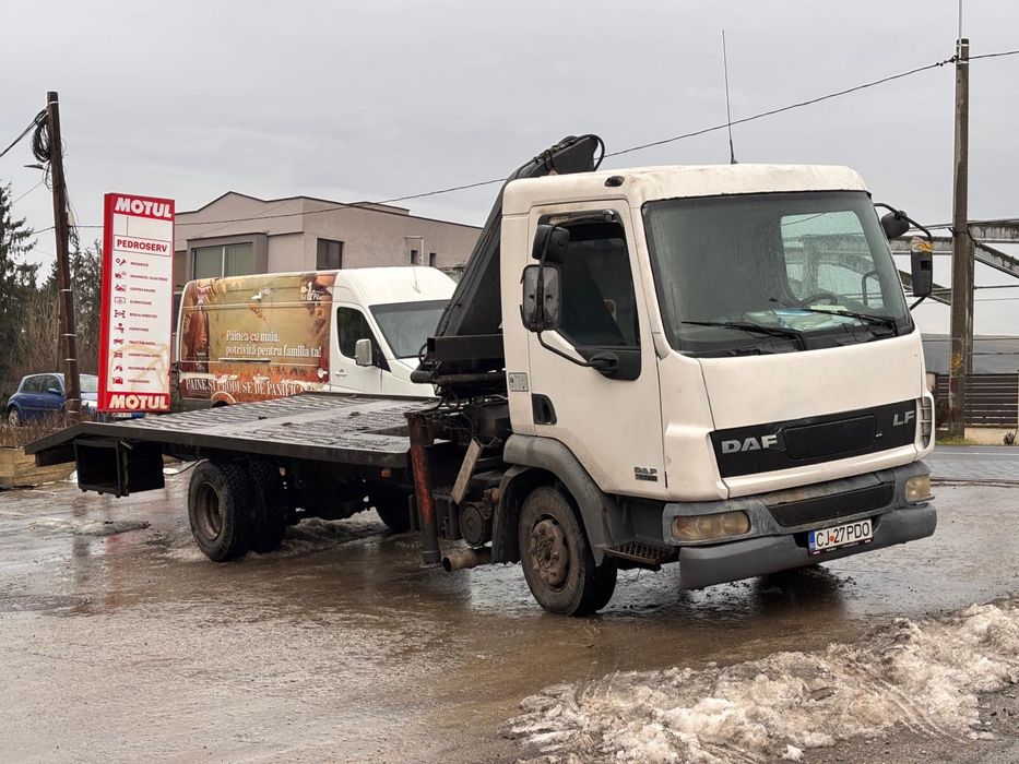 Daf Lf autoplatforma cu macara