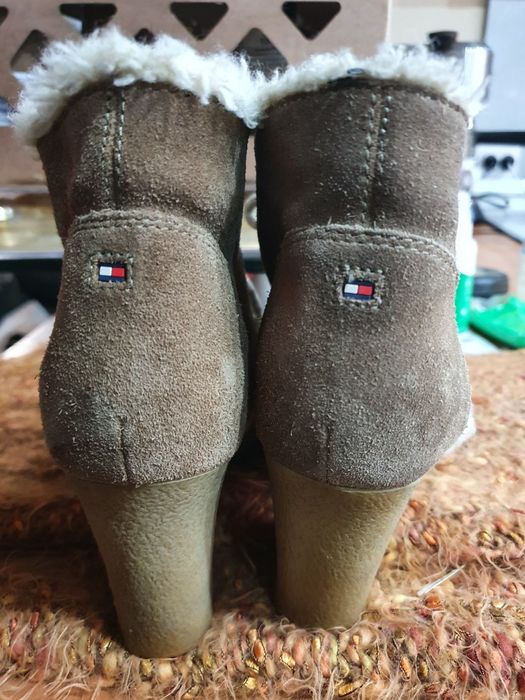 Боти зимни Tommy Hilfiger. 37 n