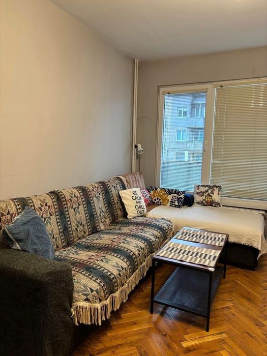 Тристаен, под наем, Център-пл. Македония