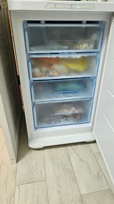 Продам морозильник!