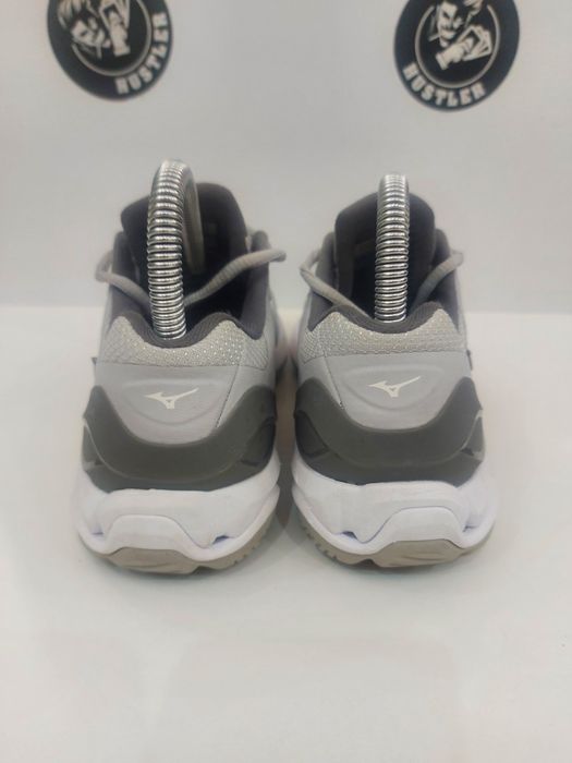 Дамски маратонки MIZUNO. Номер 36