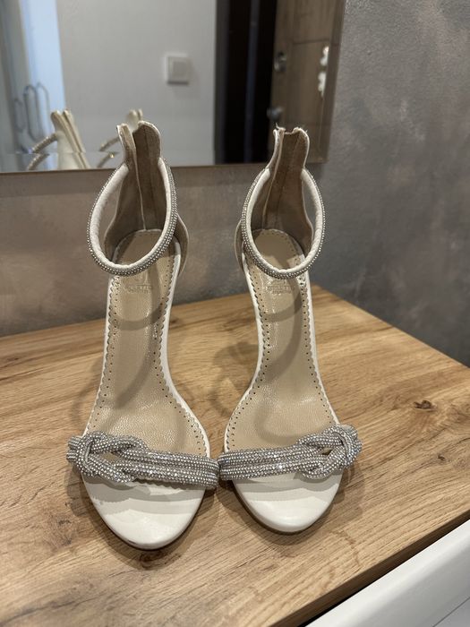 Официална рокля +обувки подорък