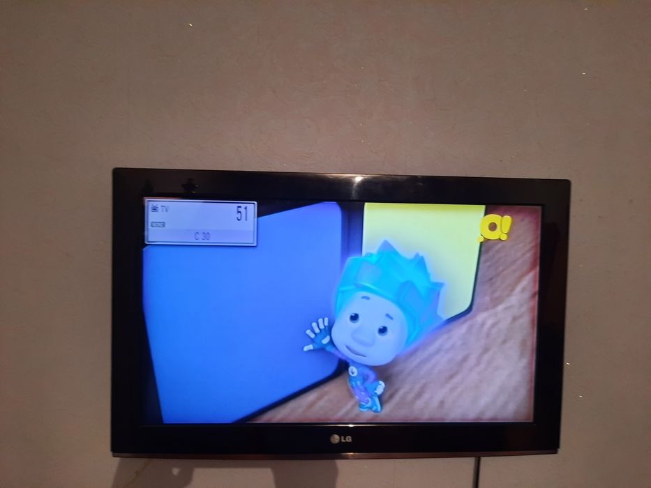 Продам жк телевизор LG