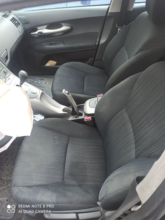 2бр. Аурис 1.6 на части