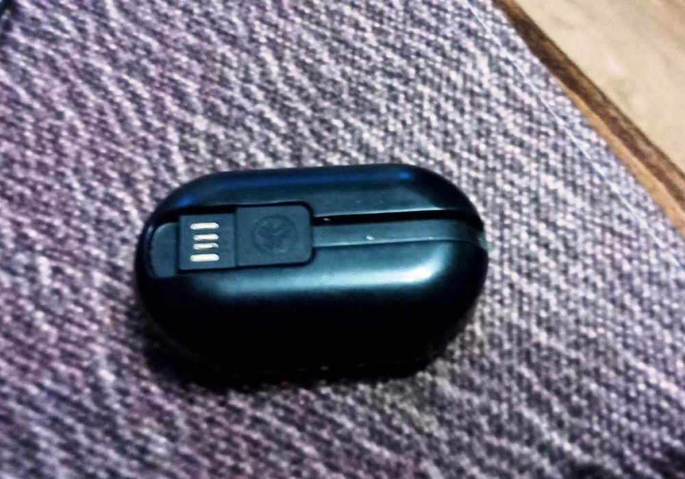 Зарядна кутийка за слушалки In-Ear JLAB