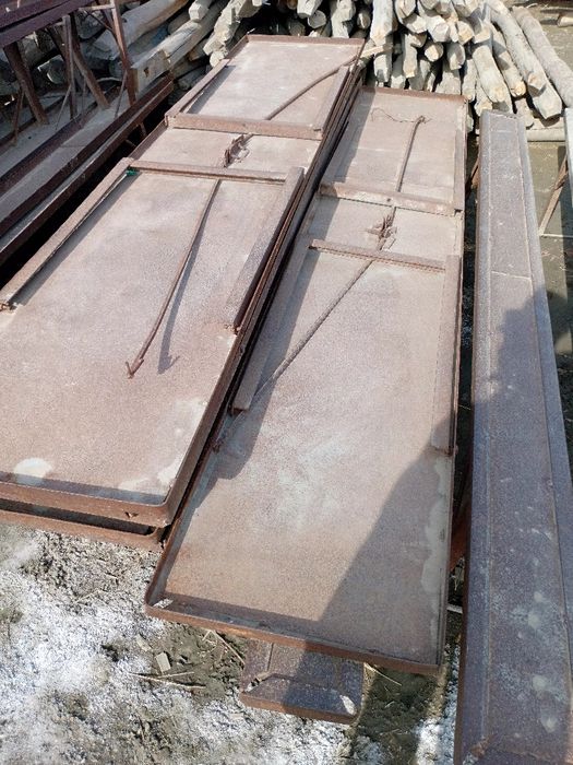 Xo‘jalik uchun temir stol-stullar 1 komplektga 12/14 kishi joylashshad