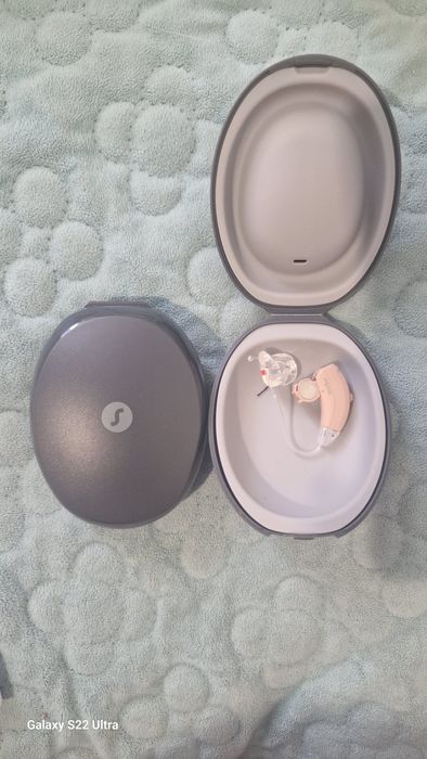 Слуховой аппарат новый Signia