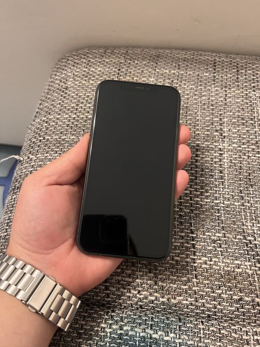 iPhone 11 balck 64 gb baterie 100%