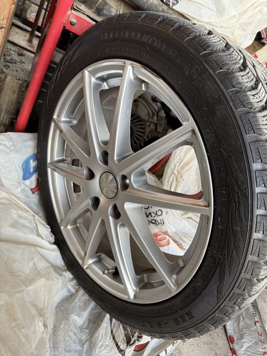 Зиняя резина с дисками Nokian Hakkapelita R3. Размер 255/45/R17