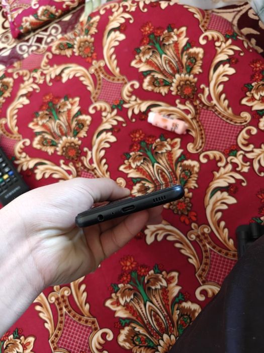 Samsung A12 продам