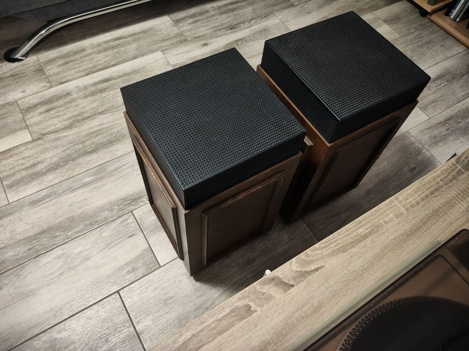 Pohler Sound 4302, boxe echipate cu difuzoare Seas, perfect funcțional