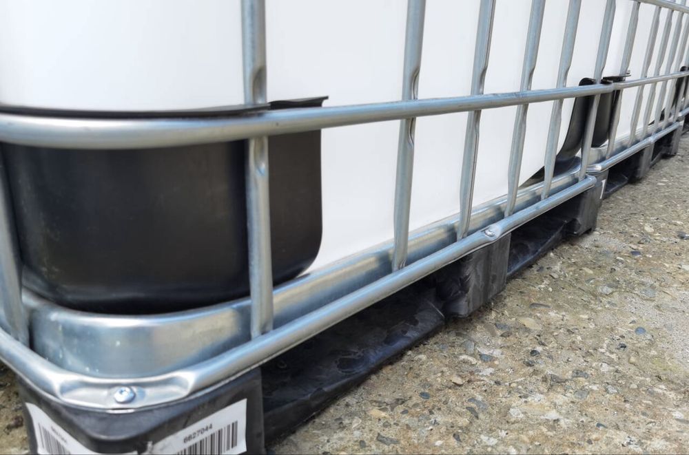 Бидони 1000 литра 1 рон ibc контейнери чисти