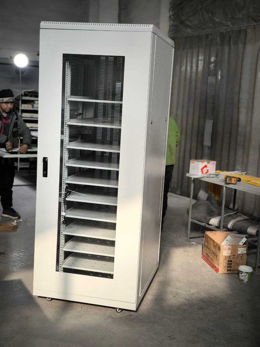 Серверный шкаф 42U серый цвет в наличие 600х600, 800х1000 - по 2шт