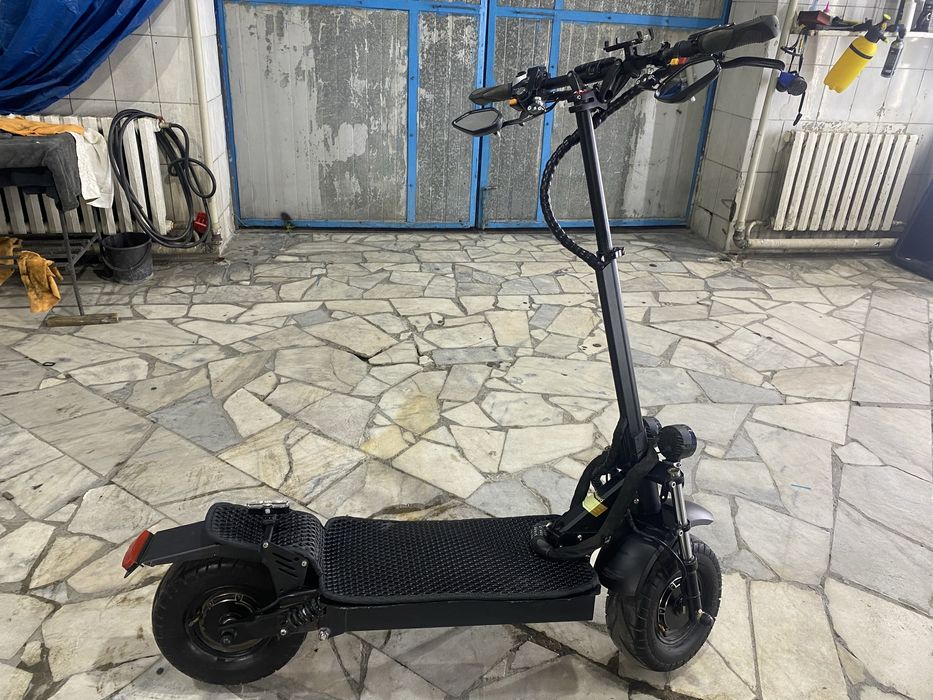 Продам электро самокат