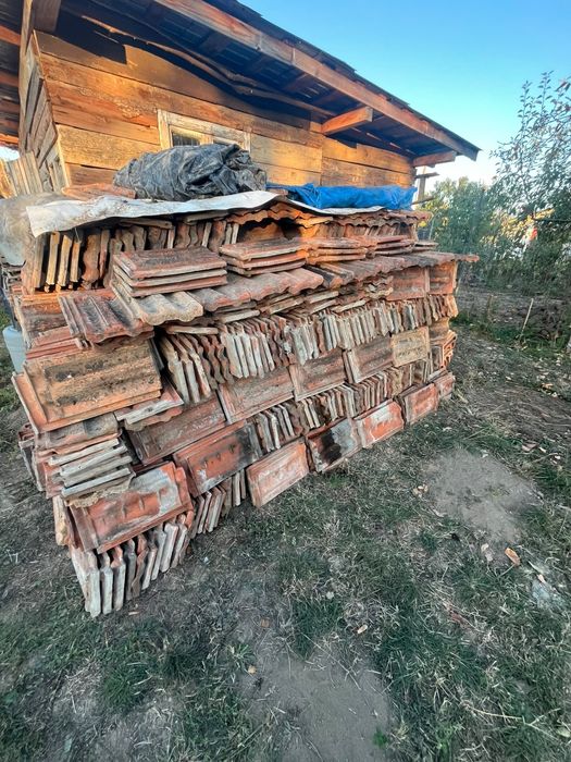 Țiglă veche de vânzare 1800 buc