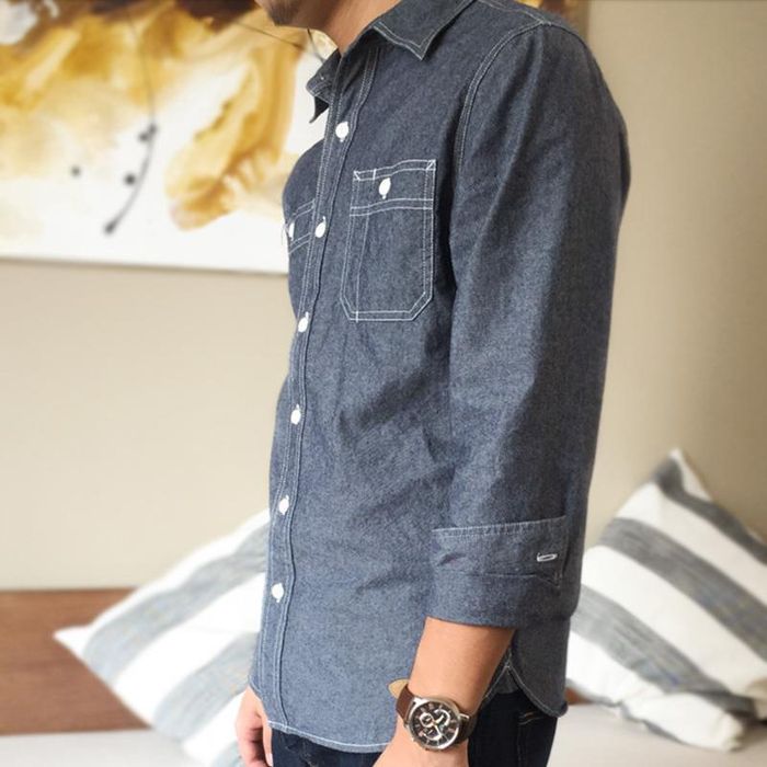 Erkaklar rubashkasi jense