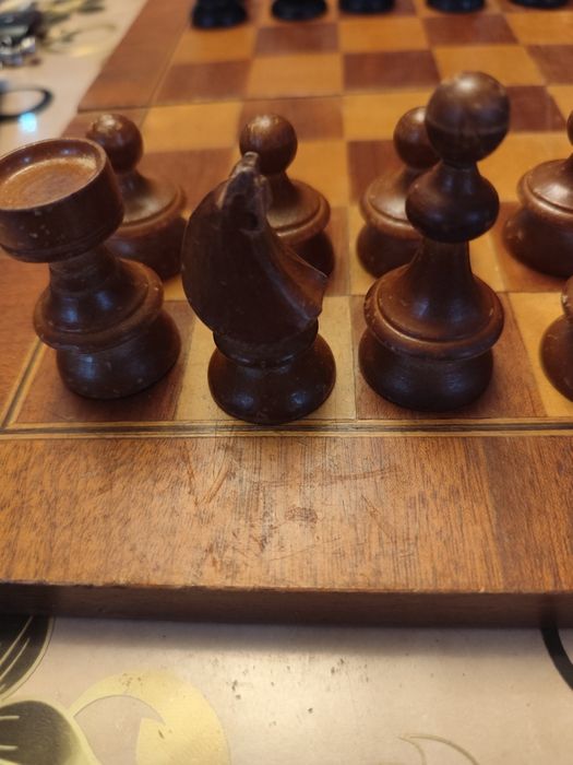 Set șah vechi cu cutie