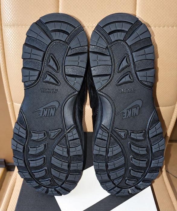 Боти Nike, номер 37.5, цена 15 евро