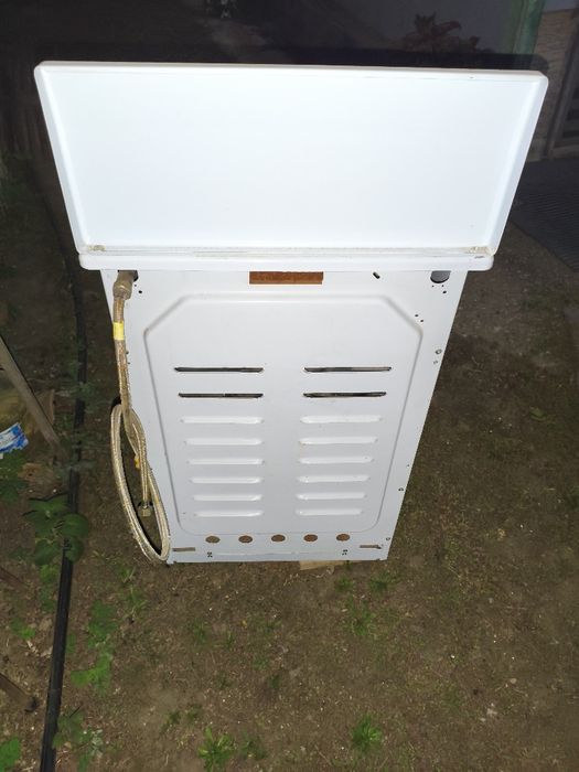 продам газовую плиту
