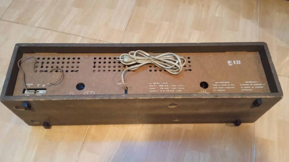Radio SBR-R33 Belgia 1968, superheterodina, functionabil