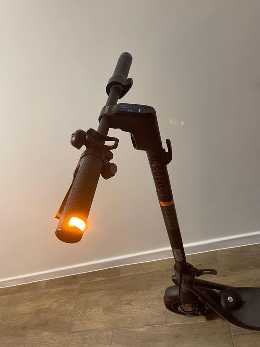 Trotineta electrica Ninebot Segway F2