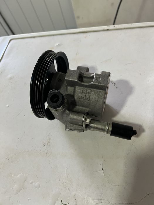 Продается гидравлический насос от джентры