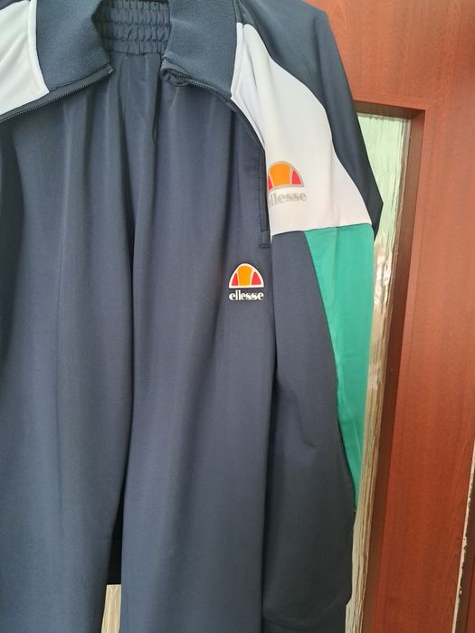 Trening Ellesse marimea M impecabil