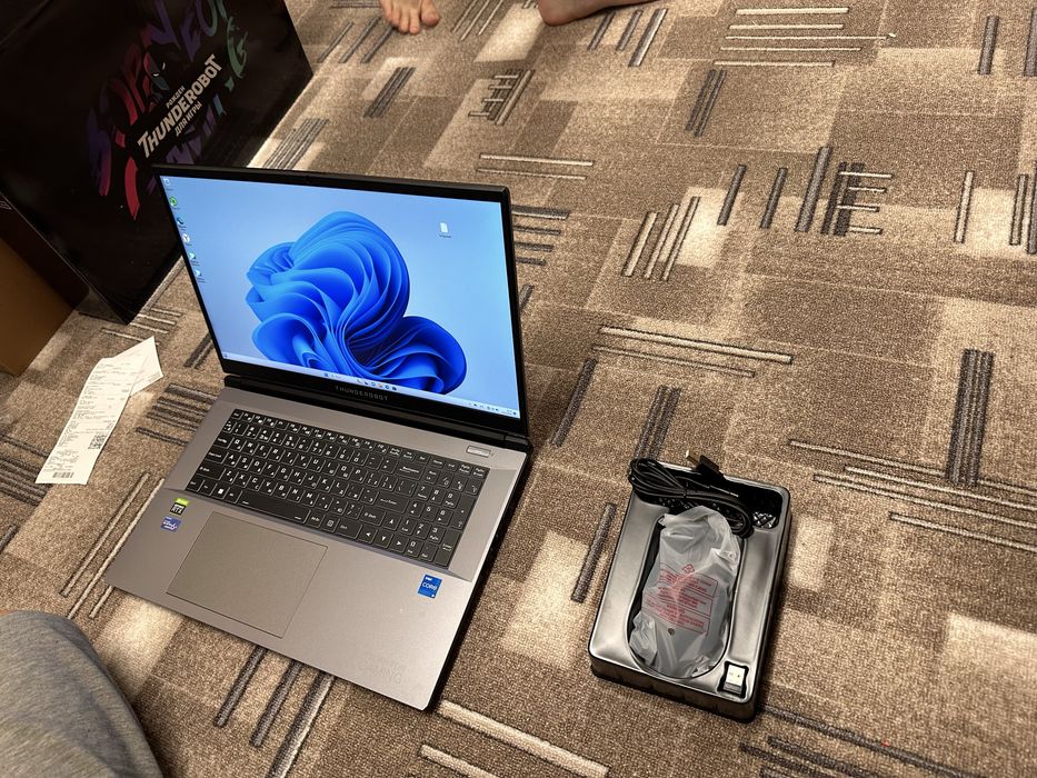 Ноутбук игровой Thunderobot 911 plus x