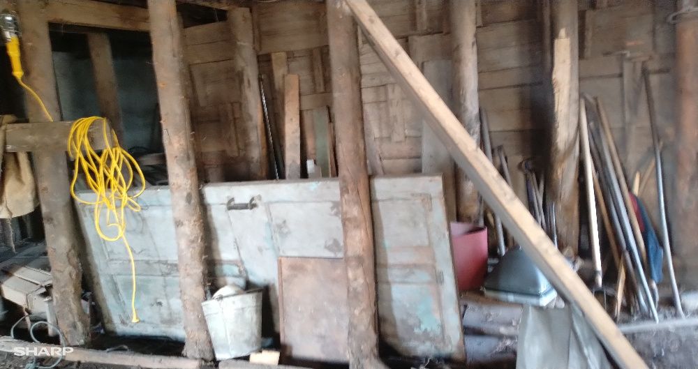 продам  новую советскую дверь и 3 бу