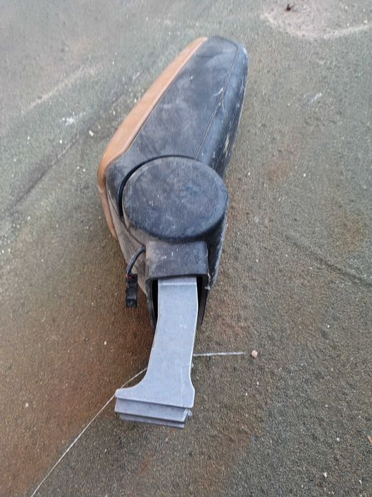 Ауди а3 8л 1999 Сд чейнджър подлакътник за Ауди В6 и стопове е30