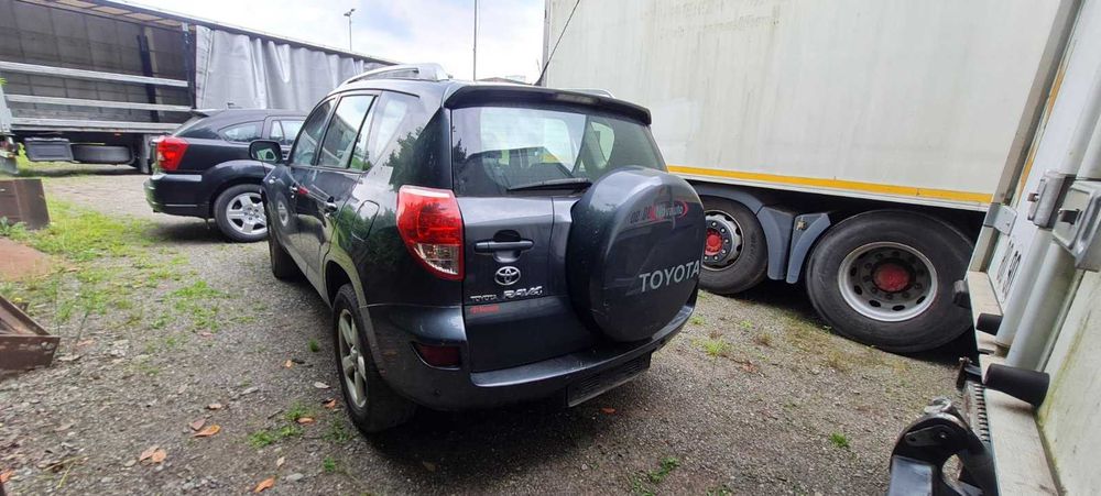 Тойота РАВ 4  2.2 D  2АDFTV 2006 г.   – само на части