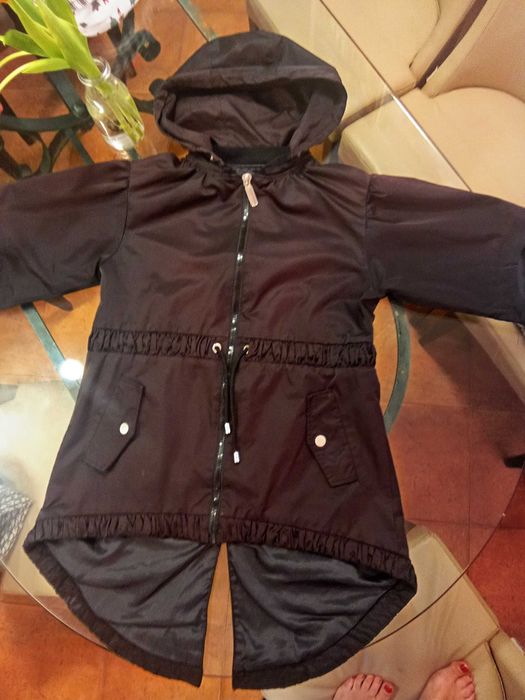 Итал. яке ветровейка за момиче до 164 см. -30 евро.