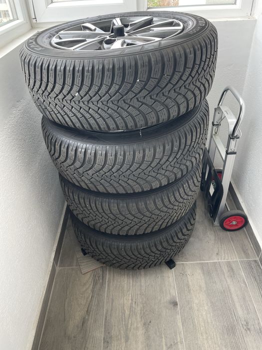 Set roți iarnă Mazda CX-3 originale 215/60 R16 Falken
