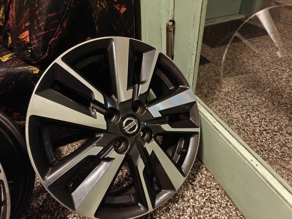 4 броя оригинални джанти на Нисан, стават и за Рено