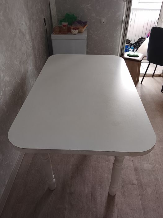 Продаю стол для кухни